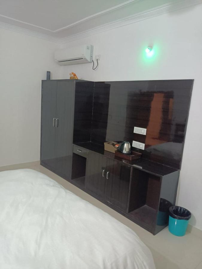 Hostel Arabian Night Khajuraho Bagian luar foto